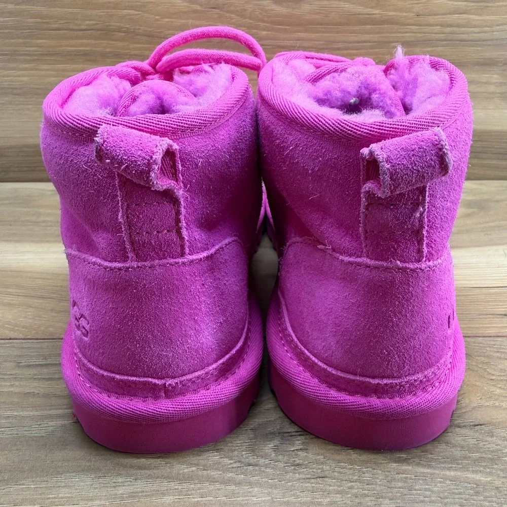 UGG Neumel Chukka Womens Boots Size 7 Pink Suede Shearling Fur Lined